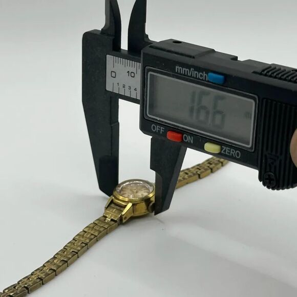 Vintage Rado Swiss 10 Microns Gold Plated Manual Wind Up Watch - Picture 6 of 7